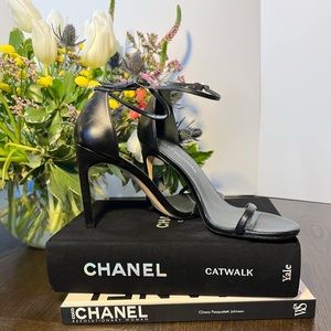 Stuart Weitzman Nudist